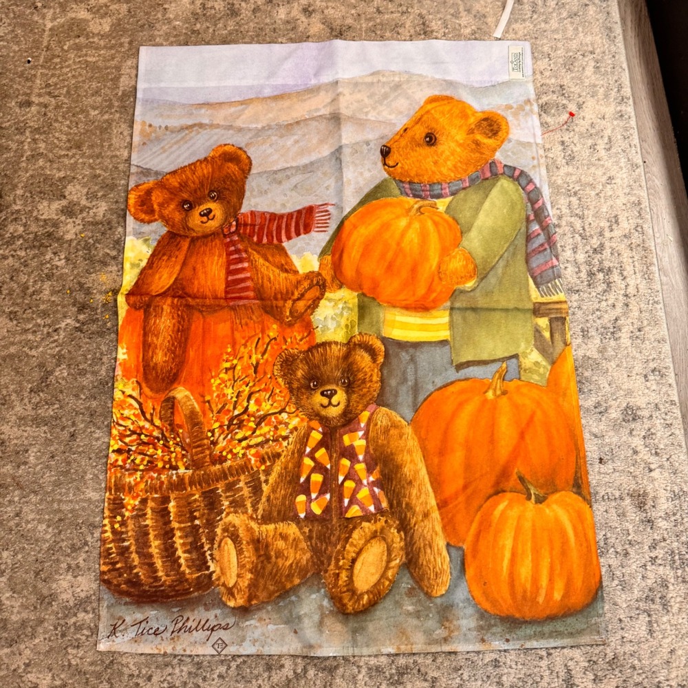 VTG Toland K Tice‎ Phillips Autumn Bears Pumpkins Harvest Large Garden Flag